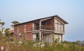 Exterior - Loft by Soumil's Stays (Kolthare)