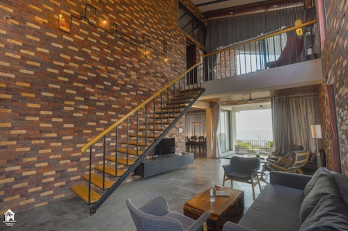 Loft by Soumil's Stays