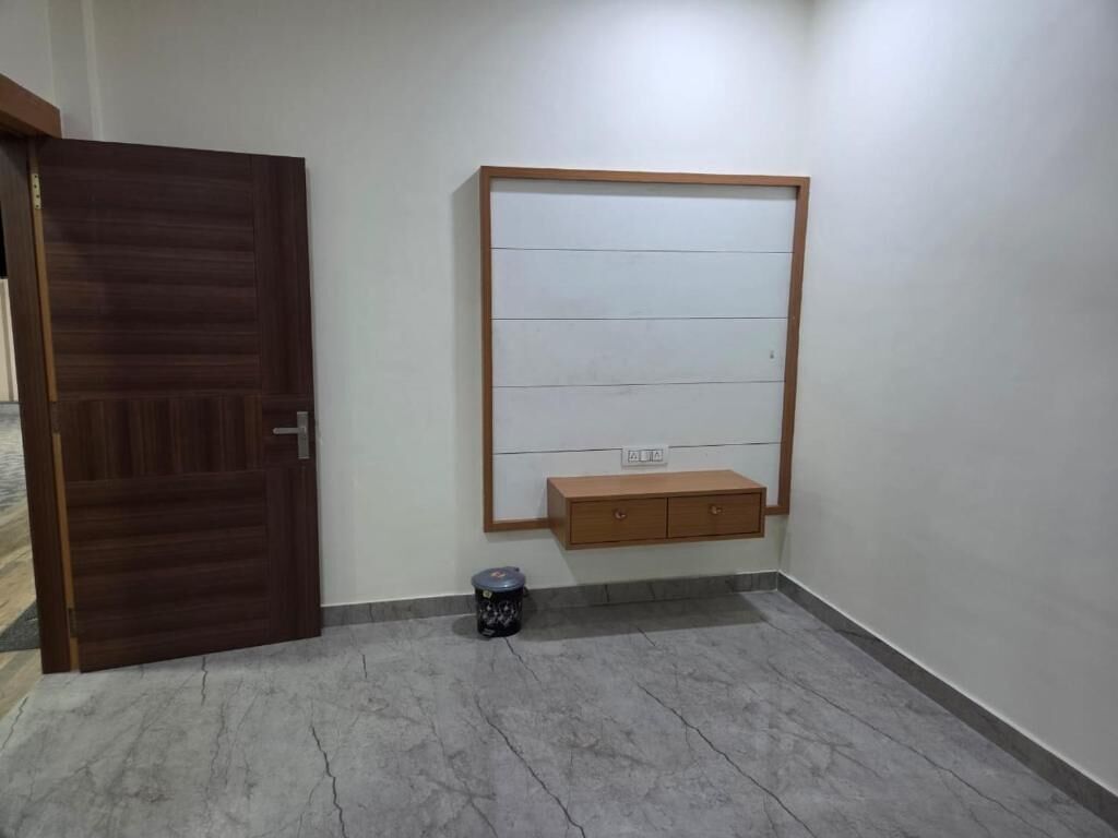 Apartamento familiar, vistas al jardín | Interior