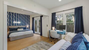 5 bedrooms, in-room safe, desk, iron/ironing board