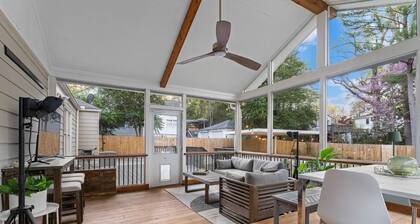 Entire Private Property – Sleeps 15, 3 Kings, Fenced Yards & Workspaces, Decatur