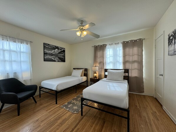 2 bedrooms, iron/ironing board, free WiFi, bed sheets