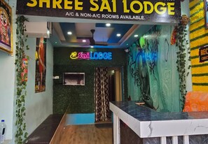 Lobby - Shree Sai Lodge Puri (Puri)