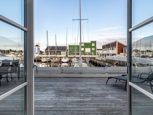 "Fina" - 10m from the sea by Interhome