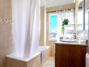 Hair dryer, towels - Sunstay Harina Attic Malaga (Málaga)