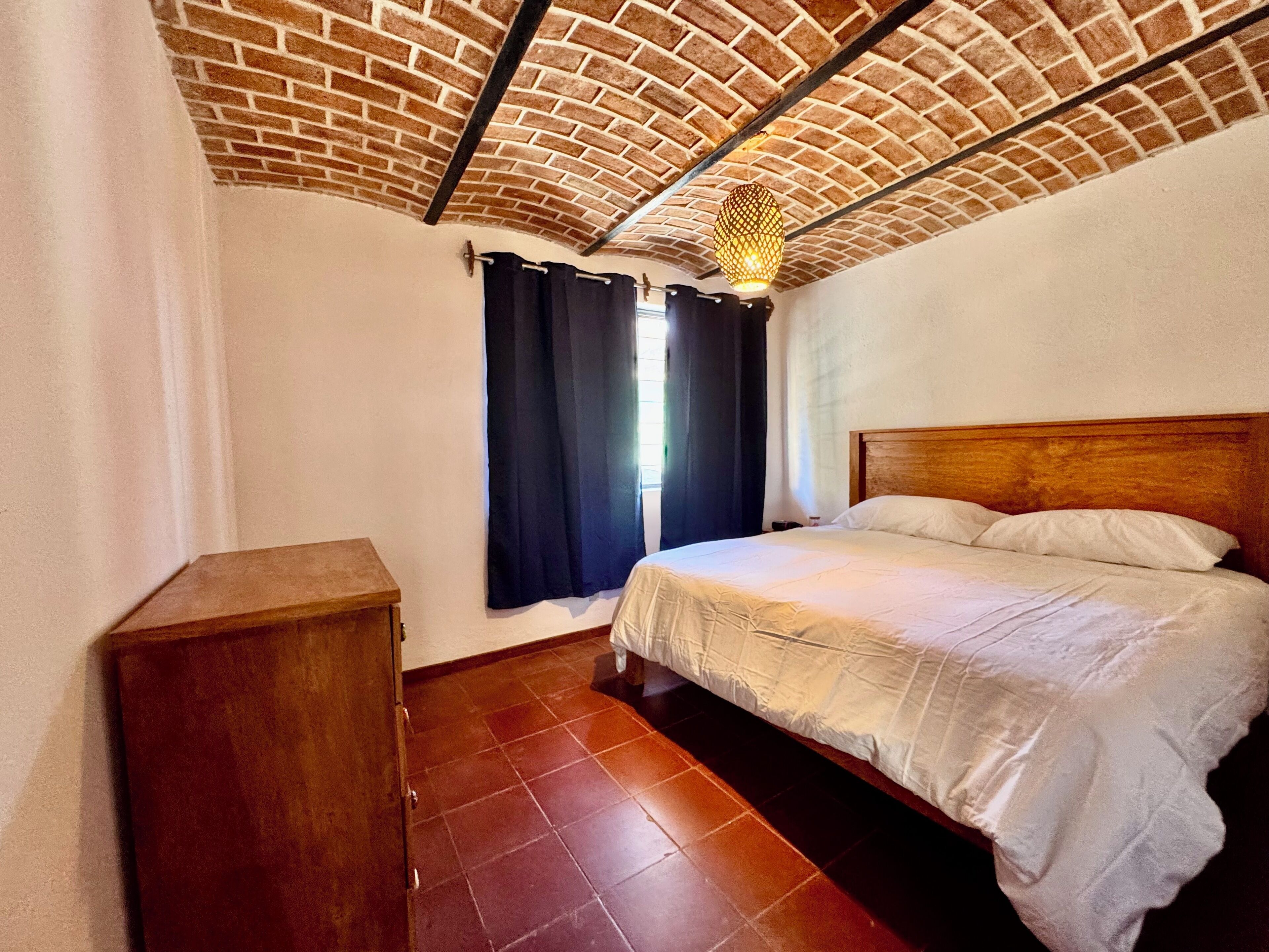 3 chambres, fer et planche à repasser, Wi-Fi gratuit, draps fournis