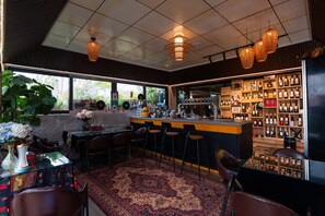 Bar (en la propiedad)