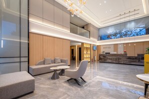Lobby - Mant International Hotel Ancient Whampoa Anchorage Scenic Spot Canton Fair Complex Branch (Guangzhou)