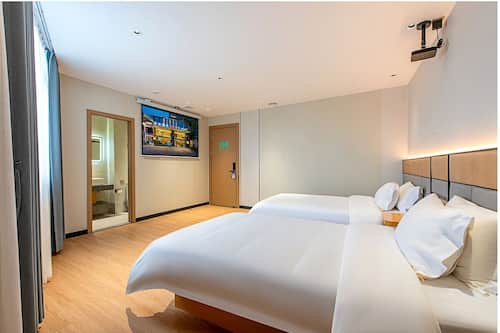 Signature Twin Room, Courtyard View