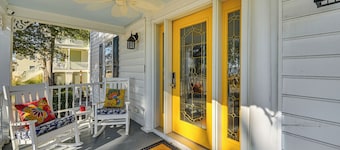 Timeless Charm! Family Home Near Belhaven Beach