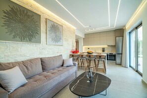 Living area - Villa Vasilissa- Vacation villa in Crete (Georgioupolis)