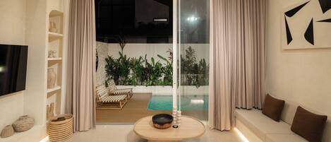 Coffres-forts dans les chambres, fer et planche à repasser