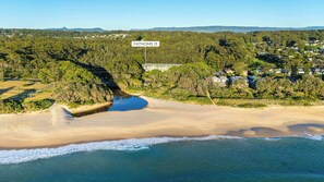 Beach nearby - Fathoms 13 Mollymook Beach (Mollymook)
