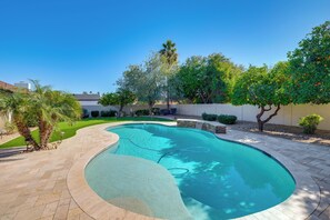 A heated pool - Heated Pool, Game Room: Family Home in Tempe! (Tempe)