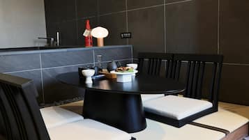 Signature | Blackout drapes, soundproofing, free WiFi