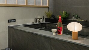 Chambre Deluxe (A) | Bain à remous privé