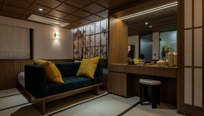 Chambre Deluxe (C) | Bain à remous privé