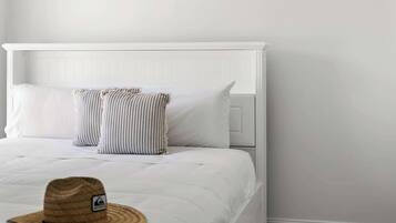 Iron/ironing board, travel cot, WiFi, bed sheets