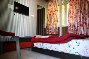 5 Schlafzimmer, Bügeleisen/Bügelbrett, Internetzugang, Bettwäsche