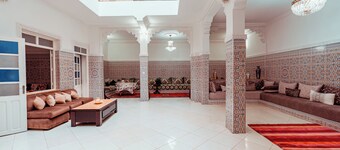Entire Private Floor in Traditional family house • 2 Bedrooms • Wi-Fi