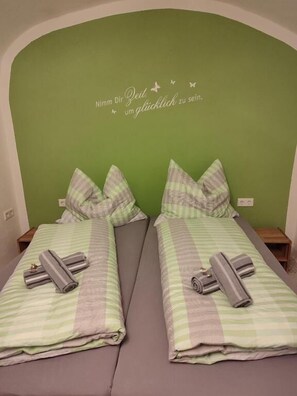 Comfort Appartement mit Terrasse und Pool  Nassfeld - Presseggersee - Kärnten | 獨特裝潢、布置獨特、遮光布/窗簾、搖籃/嬰兒床