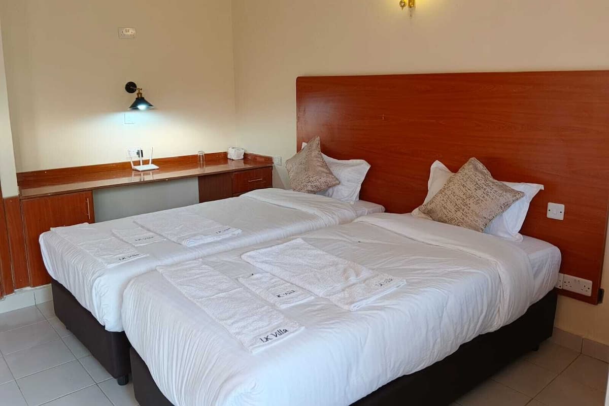 Chambre Double Supérieure | Bureau, espace de travail pour ordinateur portable, Wi-Fi gratuit