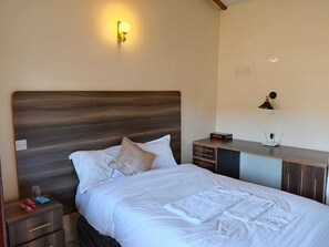 Chambre Simple Standard | Bureau, espace de travail pour ordinateur portable, Wi-Fi gratuit