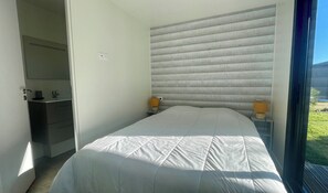 Internet - Ecolodge in a calm and relaxing setting with heated swimming pool and jacuzzi (Les Mathes)