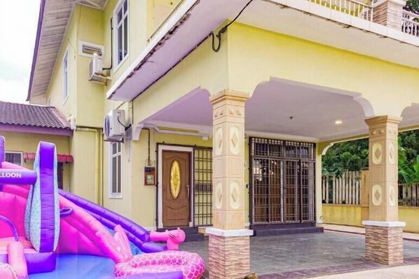 Exterior - Kota Bharu Family Bungalow Homestay (Kota Bharu)