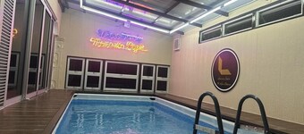 哥打巴魯家庭別墅民宿  