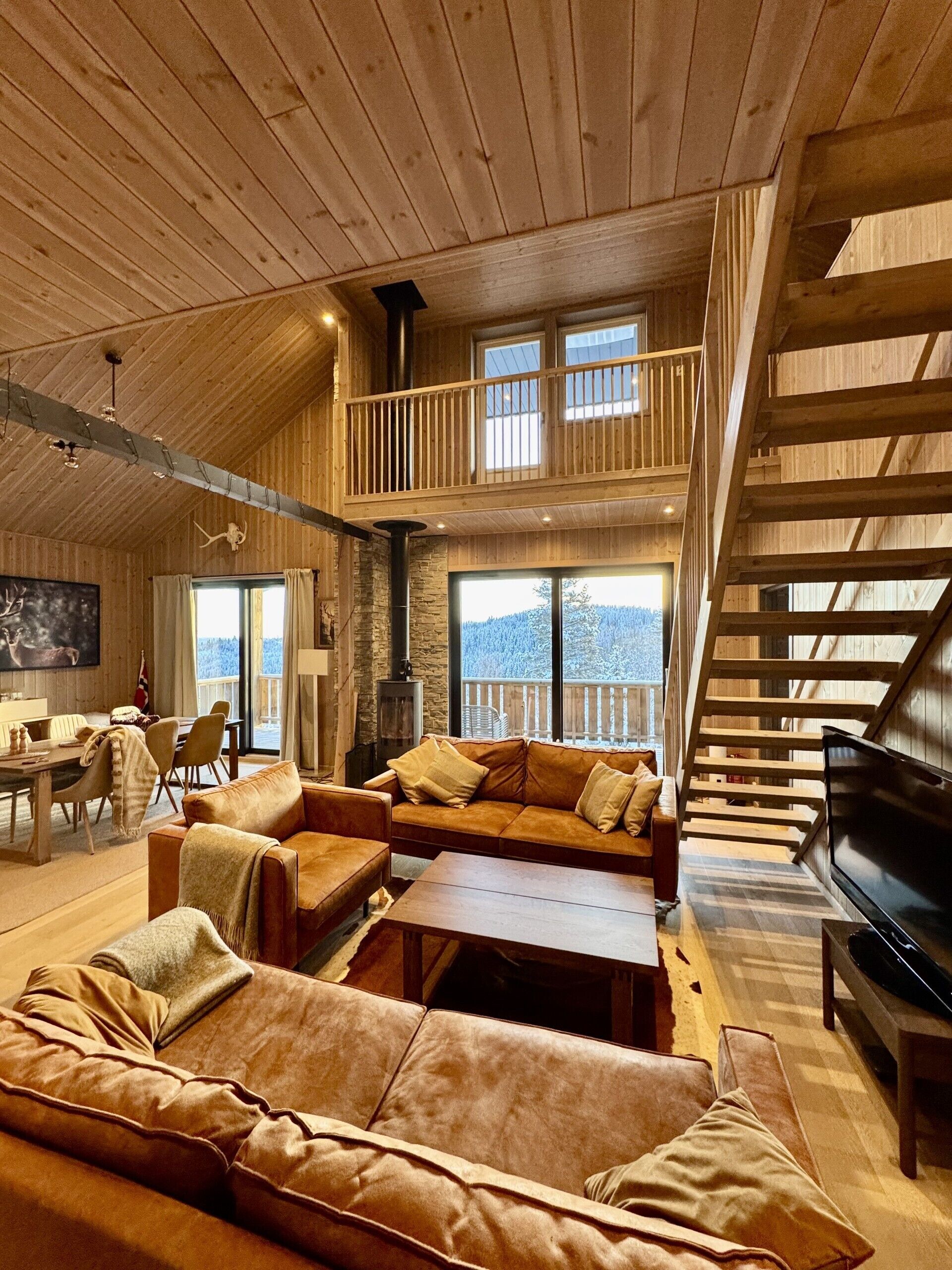 Smart TV, fireplace, table football, ping pong