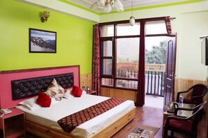 Family Room | Rollaway beds, free WiFi, bed sheets - The Goodwill (Shimla)