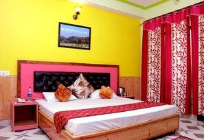 Family Room | Rollaway beds, free WiFi, bed sheets - The Goodwill (Shimla)