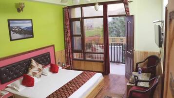 Family Room | Rollaway beds, free WiFi, bed sheets