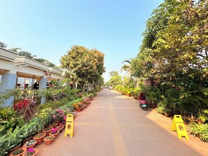 Garden - Blue lily Beach Resort puri (Brahmagiri)