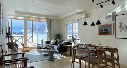 Akayane Lodge by H2 Life