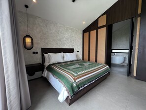 Villa – deluxe, 2 soverom, privat basseng, bassengutsikt | Safe på rommet, strykejern/-brett, wi-fi (inkludert) og sengetøy