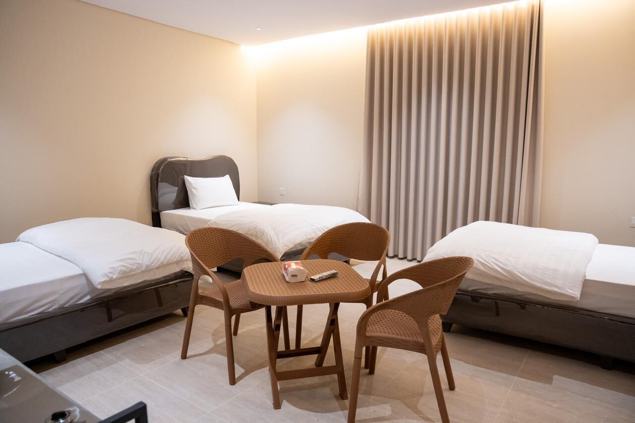 Triple Room | In-room safe, blackout drapes, free WiFi