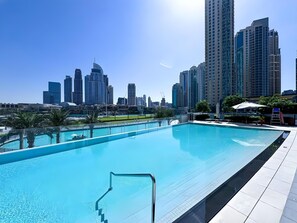 Pool - Top floor Grande 2BR Luxe Panoramic Sea View Bohemian Style (Dubai)