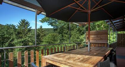 Chalet moderne Ă SougnĂ©-Remouchamps prĂšs la forĂȘt