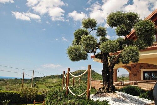 Villa Saturnia between nature and the sea