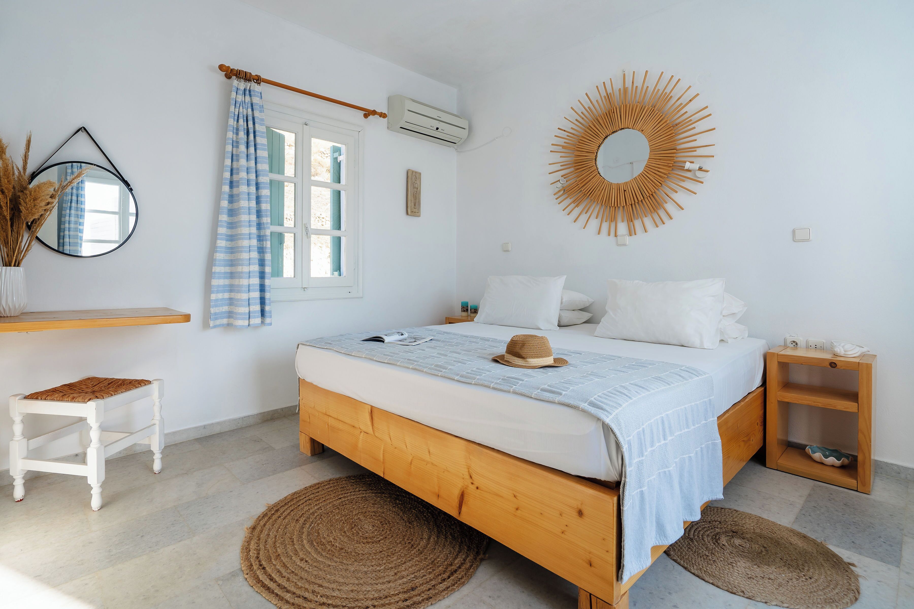 スイート シービュー | セーフティボックス (室内)、客室ごとに異なる装飾、客室ごとに異なるインテリア、ノートパソコン用作業スペース