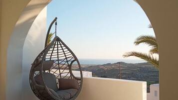 Deluxe Suite, Sea View | Terrace/patio