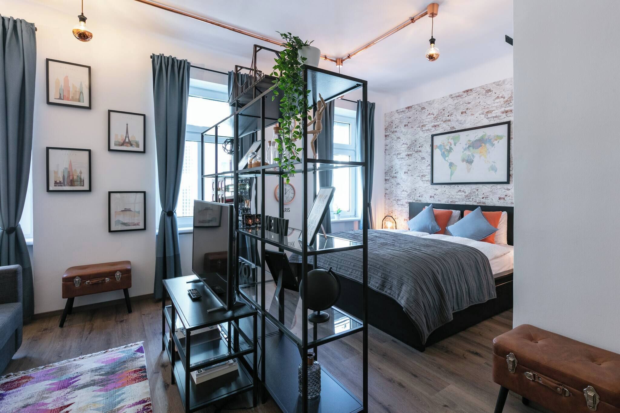 Fer et planche à repasser, accès Internet, draps fournis