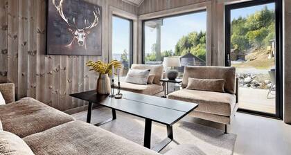 New and great cabin at the foot of Norefjell