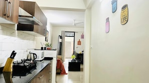 Private kitchen - BluO 1BHK Jaipur Terrace Garden Lift (Jaipur)