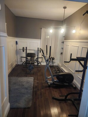Room, 1 Bedroom, Balcony | Fitness studio
