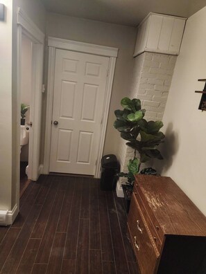 Room, 1 Bedroom, Balcony | Interior - Room-private Master Room in a Quiet Hous (Woodstock)