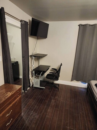 Room-private Master Room in a Quiet Hous