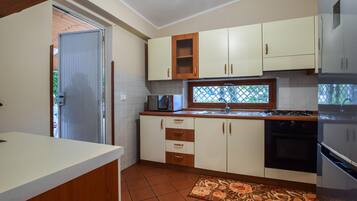 Frigorifero, piano cottura